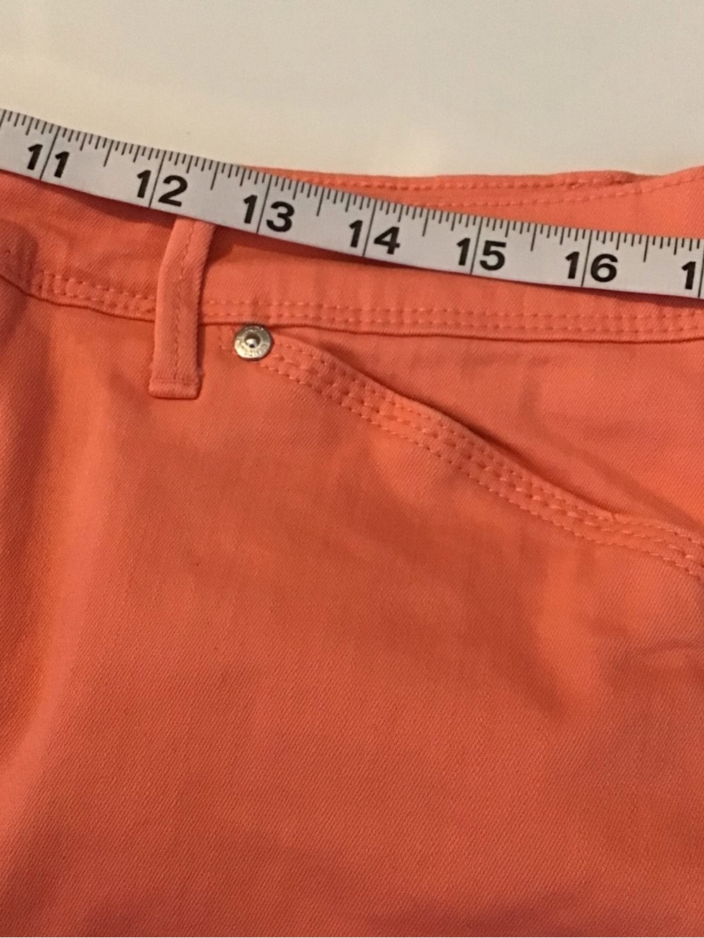 383 Gloria Vanderbilt Coral Crop Capri Pants - Picture 6 of 9